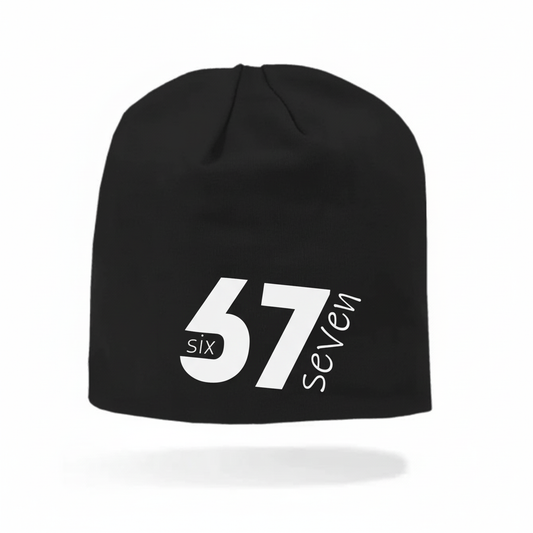 Mössa med rakt Six Seven-tryck