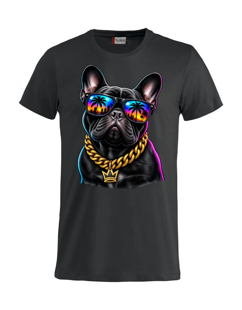 T-shirt med cool svart bulldog med färgglada solglasögon och guldkedja.